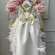 Rochie Albă cu Pene și Trenă Detașabilă – Rochie Elegantă de Botez New Princess Elisabeth 