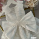 Rochie Botez Albă cu Paiete Argintii, Fundă Mare și Guler Elegant – Rochie Prințesă Strălucitoare |White Beauty