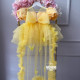 Rochie Prințesă Galbenă cu Trena, Volane și Pene – Rochie Elegantă Tulle pentru Fetițe | Maravillosa Amarillo
