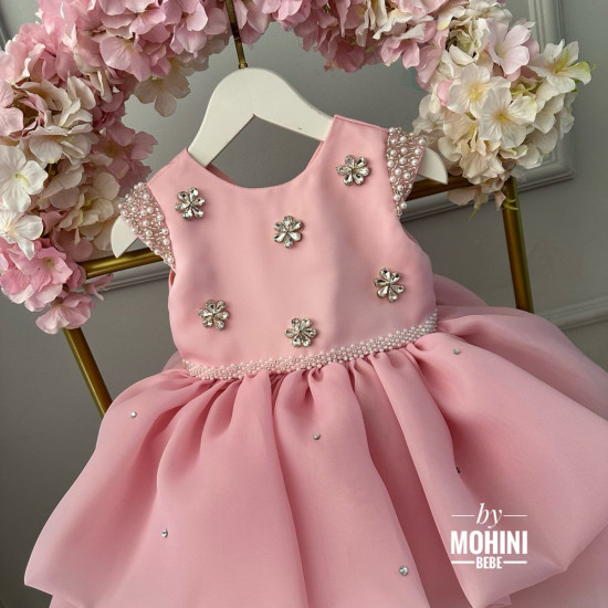 Rochie Prințesă Roz cu Broderii Florale și Perle – Rochie Elegantă Satin cu Fustă Voluminoasă | Princess Pinky