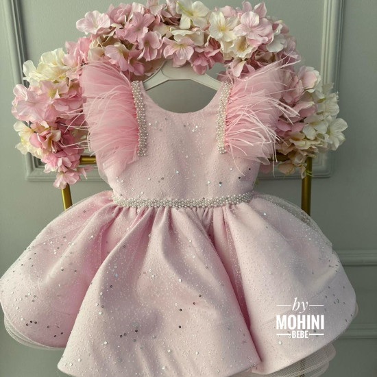 Rochie Prințesă Roz cu Fundă Mare și Pene – Rochie Elegantă cu Paiete | Pink Sami