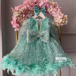 Rochie Prințesă Turcoaz cu Pene, Paiete și Fundă Mare – Rochie Scânteietoare de Petrecere |Turquoise Sparkle
