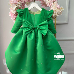 Rochie Prințesă Verde Smarald cu Volane și Mâneci cu Volănașe – Rochie Elegantă Satin Tulle | Para Princesas