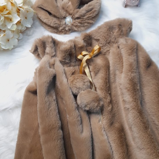 Set Bolero/Capa si toca Bej pentru copii Set Bolero/Capa si toca Bej pentru copii