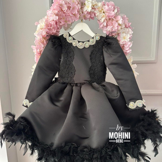 Rochie fete neagra cu trena si accesorii argintii Black Bijoux