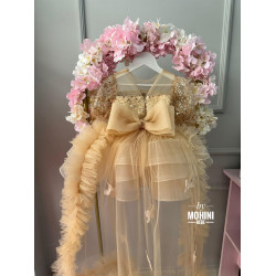 Rochie fete aurie cu trena si paiete Maravillosa 