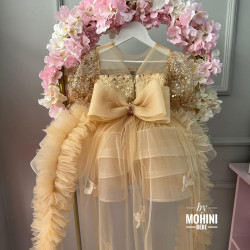 Rochie fete aurie cu trena si paiete Maravillosa 