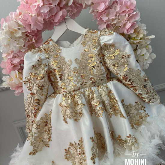 Rochie fete dantela aurie, trena si pene New Special Elisabeth