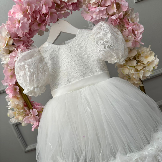 Rochie fete cu trena, dantela si pene Special White Heaven